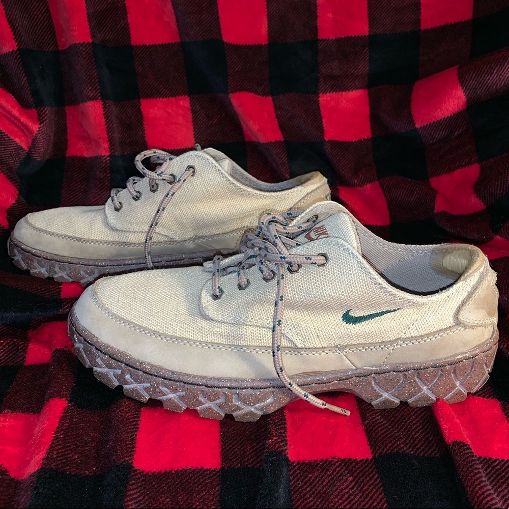 NIKE ACG Regrind Recycled Outsole Trail Shoe/Boots